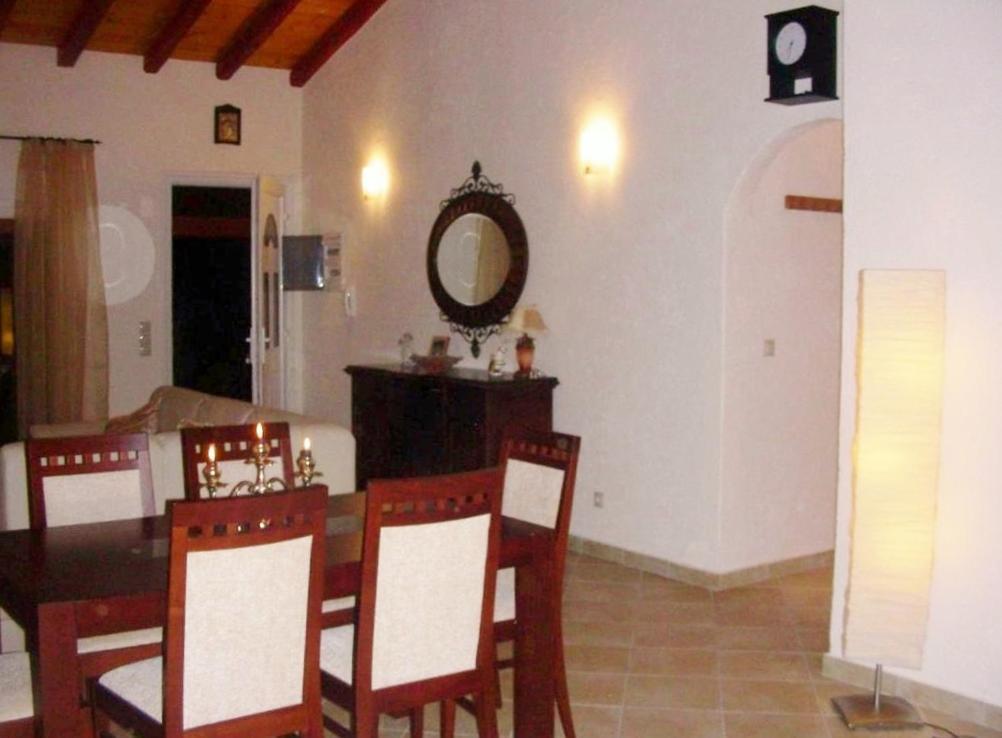 Villa Spiti Ute Makrádes المظهر الخارجي الصورة
